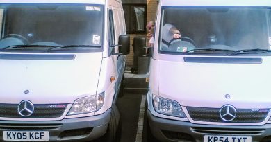 Same day logistics entrepreneur marks 21 years in business at King’s Trust royal garden party