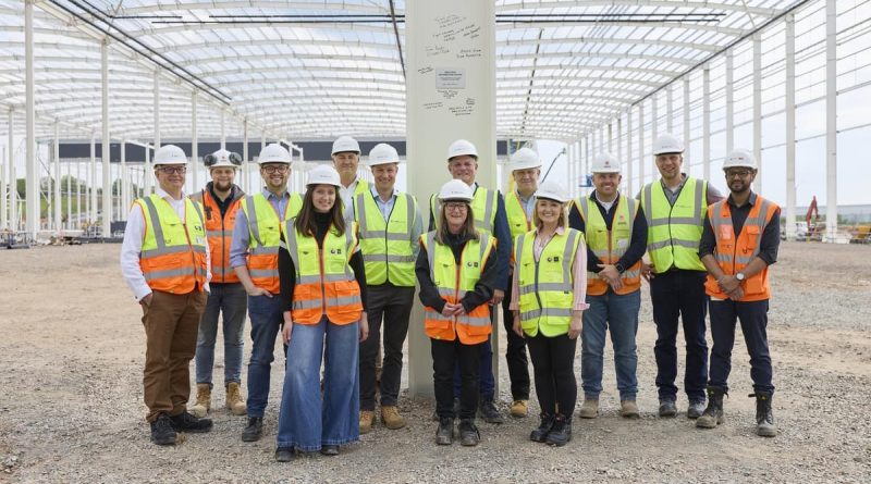 Marks & Spencer begins construction on landmark automated food distribution centre