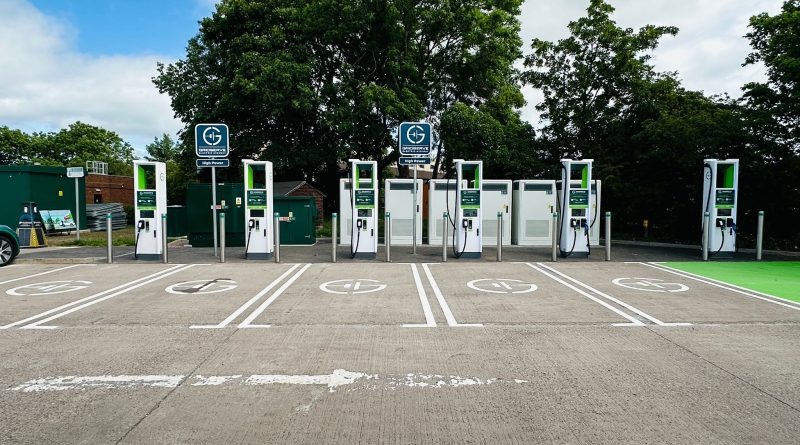 Roadchef expands EV charging at Sandbach North services with six new bays
