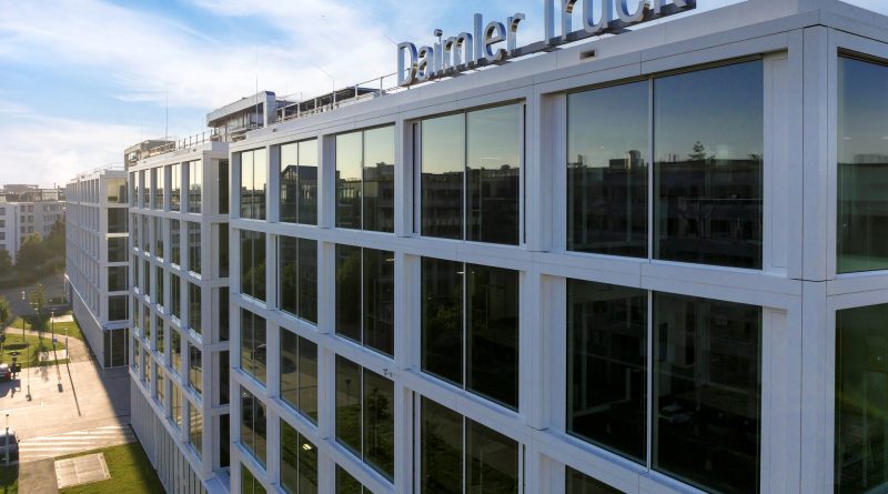 Daimler Truck North America plans to build new US manufacturing facility