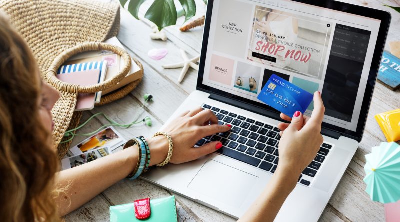 Online shopping bounces back in August as e-commerce’s share of spend climbs to 28.8%